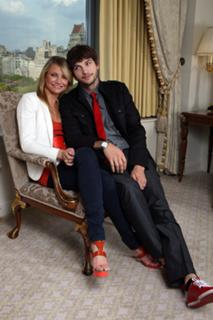 Cameron Diaz feet photo thumbnail