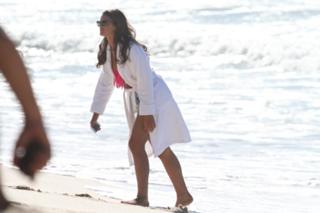 Bruna Marquezine feet photo thumbnail