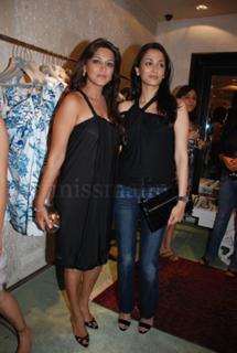 Sonali Bendre feet photo thumbnail