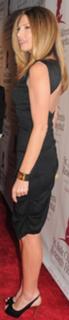 Daisy Fuentes feet photo thumbnail