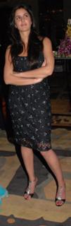 Katrina Kaif feet photo thumbnail