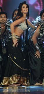 Katrina Kaif feet photo thumbnail