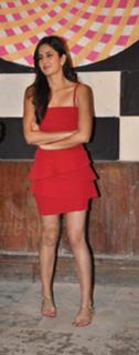 Katrina Kaif feet photo thumbnail