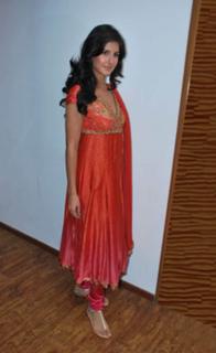 Katrina Kaif feet photo thumbnail
