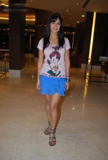Katrina Kaif feet photo thumbnail