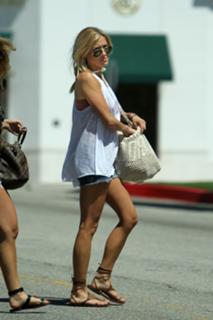 Kristin Cavallari feet photo thumbnail