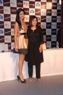 Katrina Kaif feet photo thumbnail