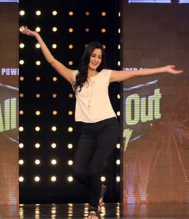 Katrina Kaif feet photo thumbnail