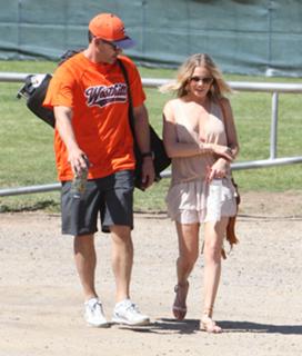 LeAnn Rimes feet photo thumbnail