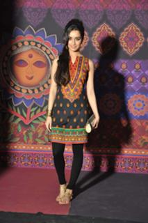 Shraddha Kapoor feet photo thumbnail
