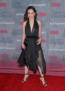 Emilia Clarke feet photo thumbnail