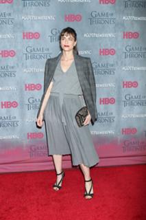Amanda Peet feet photo thumbnail