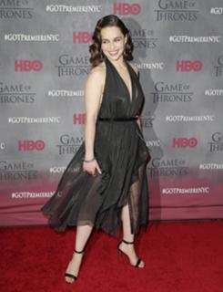 Emilia Clarke feet photo thumbnail