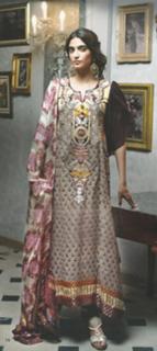 Sonam Kapoor feet photo thumbnail