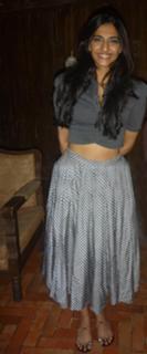 Sonam Kapoor feet photo thumbnail