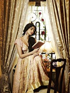 Sonam Kapoor feet photo thumbnail