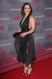 Emilia Clarke feet photo thumbnail