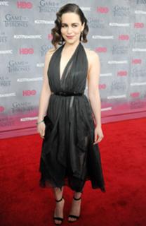 Emilia Clarke feet photo thumbnail