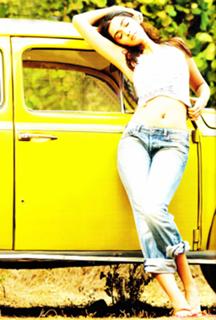 Sonam Kapoor feet photo thumbnail