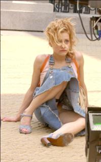 Brittany Murphy feet photo thumbnail