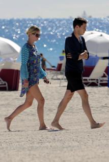 Nicky Rothschild feet photo thumbnail