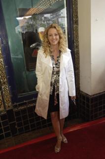 Virginia Madsen feet photo thumbnail