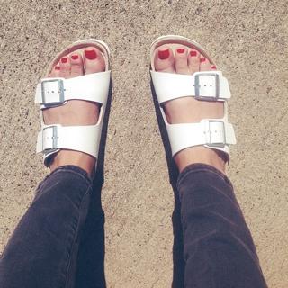 Ashley Madekwe feet photo thumbnail