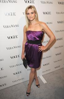 Reese Witherspoon feet photo thumbnail