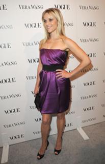 Reese Witherspoon feet photo thumbnail