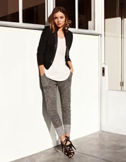 Miranda Kerr feet photo thumbnail