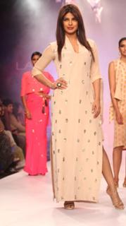 Priyanka Chopra Jonas feet photo thumbnail