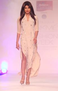 Priyanka Chopra Jonas feet photo thumbnail