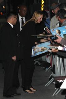 Uma Thurman feet photo thumbnail