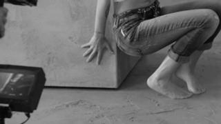 Megan Fox feet photo thumbnail