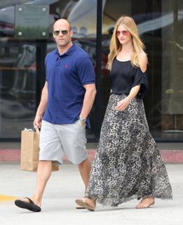 Rosie Huntington-Whiteley feet photo thumbnail