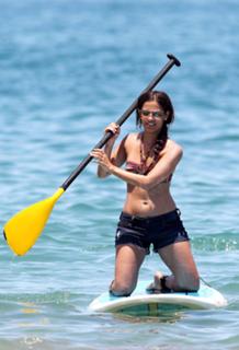 Rocsi Diaz feet photo thumbnail