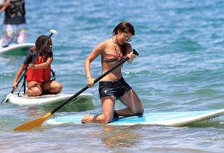 Rocsi Diaz feet photo thumbnail