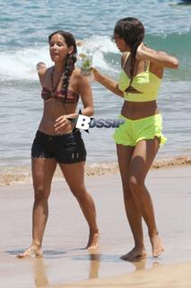 Rocsi Diaz feet photo thumbnail