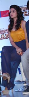 Alia Bhatt feet photo thumbnail