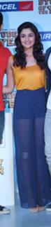 Alia Bhatt feet photo thumbnail