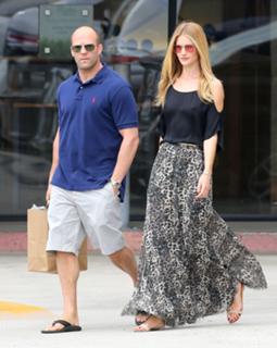 Rosie Huntington-Whiteley feet photo thumbnail