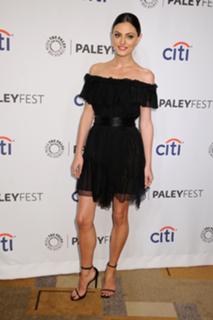Phoebe Tonkin feet photo thumbnail