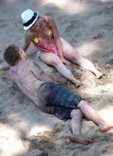 Kristen Bell feet photo thumbnail