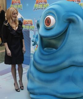 Reese Witherspoon feet photo thumbnail