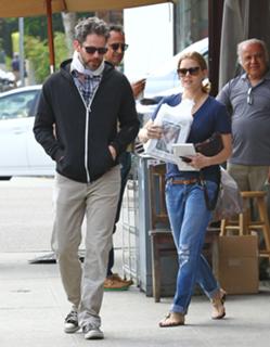 Amy Adams feet photo thumbnail