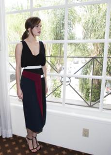 Emma Watson feet photo thumbnail