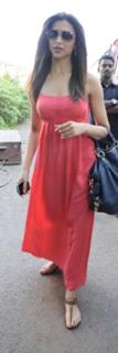 Deepika Padukone feet photo thumbnail