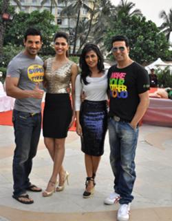 Deepika Padukone feet photo thumbnail