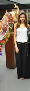 Deepika Padukone feet photo thumbnail