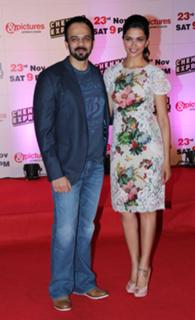 Deepika Padukone feet photo thumbnail